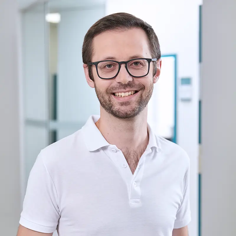 Dr. Frötscher